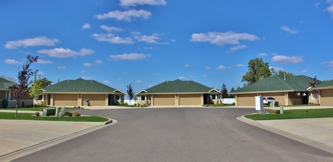 CEDAR SUMMIT ESTATES 55+ DUPLEXES