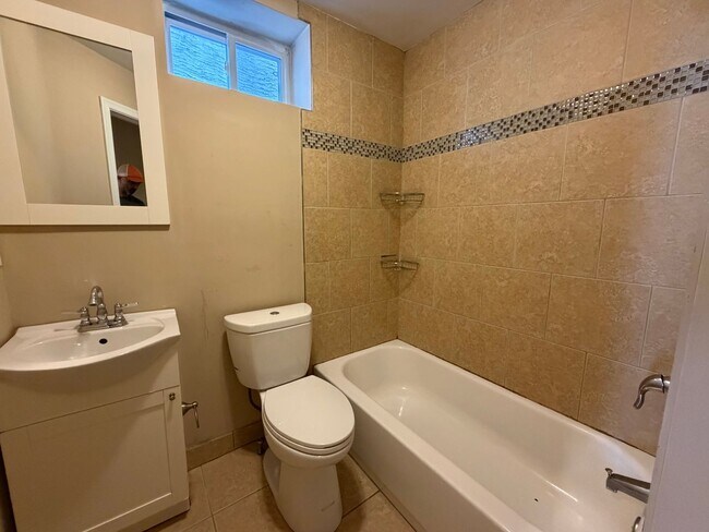 Photo - 1725 W Berks St Unit 1725 W. Berks Street _ B