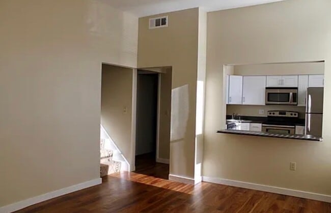 Photo - 516 Division St Unit Apt 2