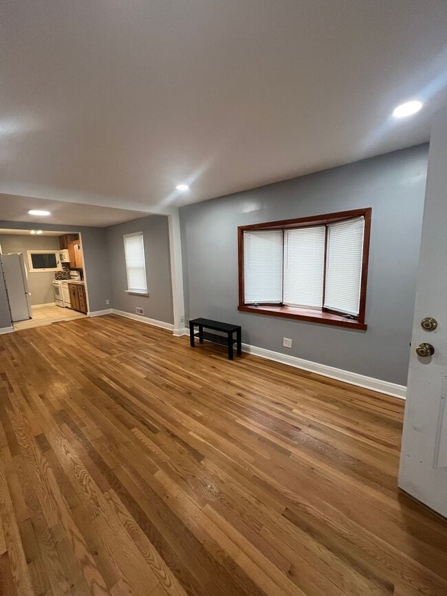 Photo - Charming 3 Bedroom Home in Parkville