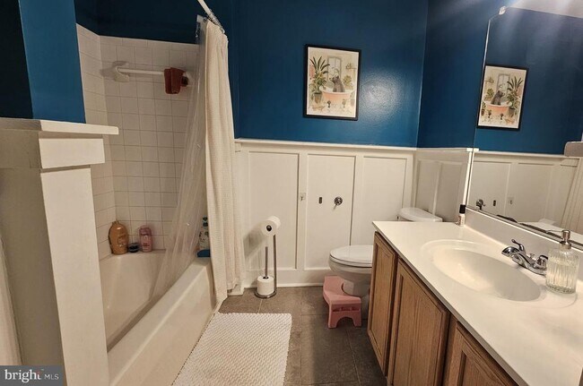 Photo - 213 Windsor Ct