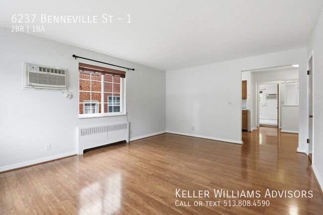 Photo - 6237 Benneville St Unit 1