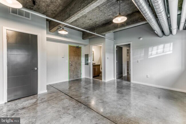 Photo - 4800 Brown St Unit 301