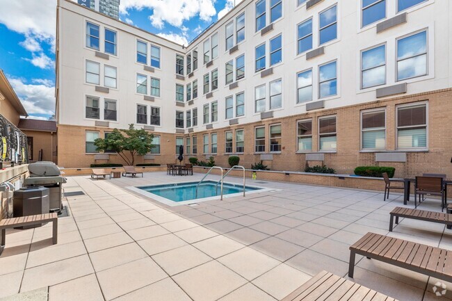 Building Photo - 10 Regent St Unit 412 Rental
