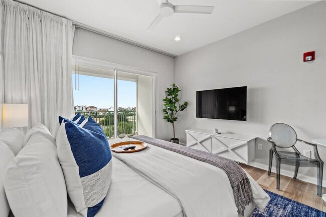 Photo - 9955 E County Hwy 30A Unidad ID1354993P