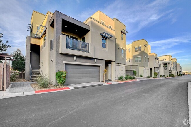 Building Photo - MOUNTAIN VIEW SUMMERLIN CONDO IN GATED COM...