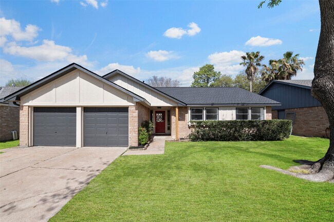 Photo - 13562 Brook Hollow Dr