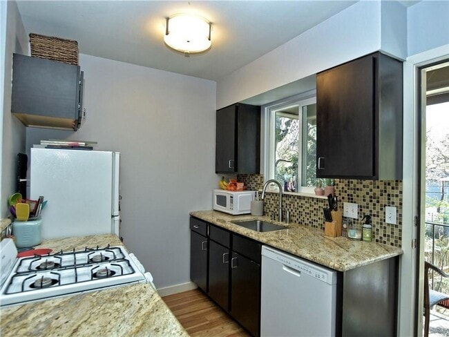 Photo - 1513 Travis Heights Blvd