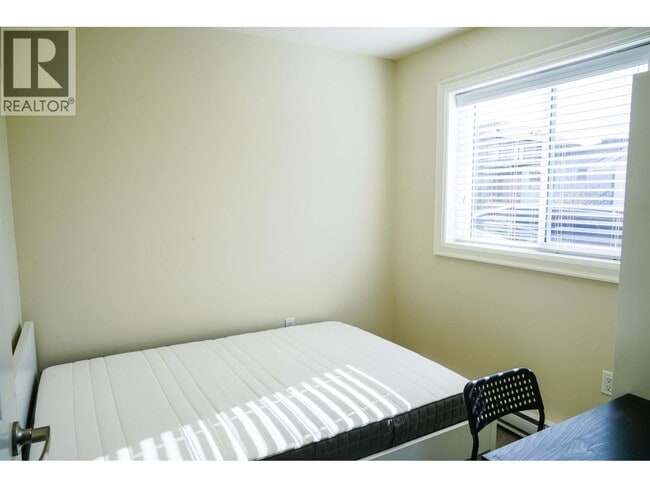 Laneway House-56 E 51ST AVENUE