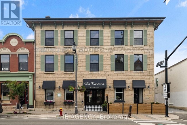 Photo - 163 Main St E