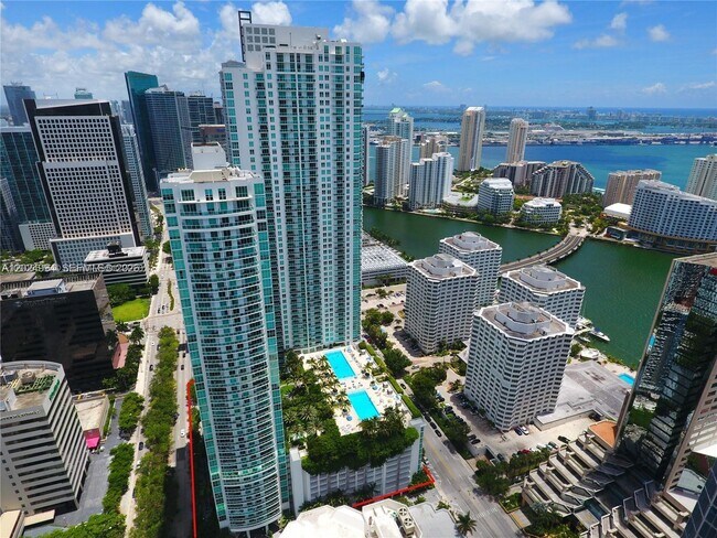 Photo - 950 Brickell Bay Dr Unit 1911