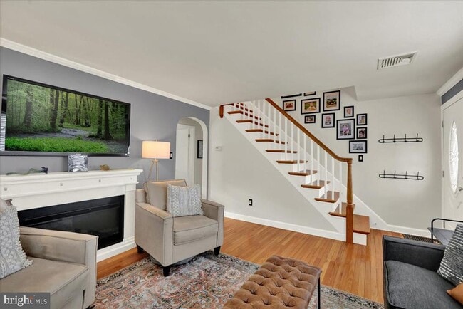 Photo - 88 E College Ave