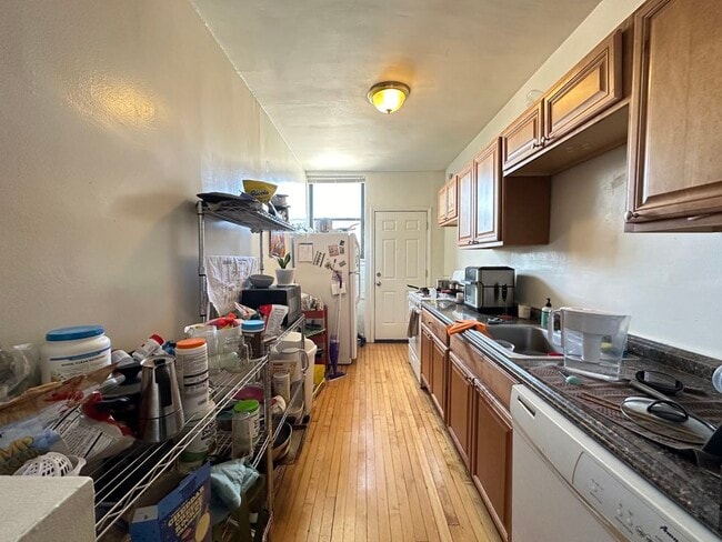 Photo - 706 W Roscoe St Unit J03P
