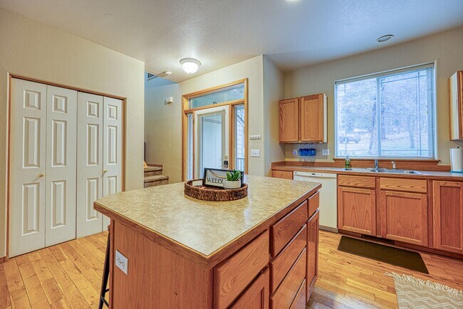 Photo - Fully Furnished Running Y Townhouse