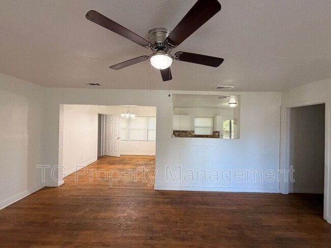 Photo - 937 Moravon Ave