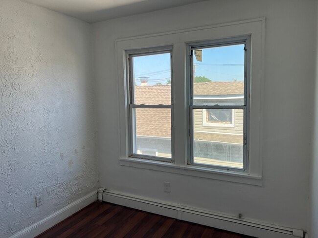 Photo - 247 Elm St Unit 2
