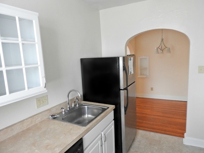 Photo - 1350 Edwards Road