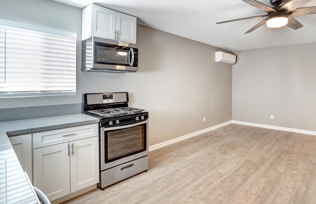 Photo - 6682 Ventura Ct