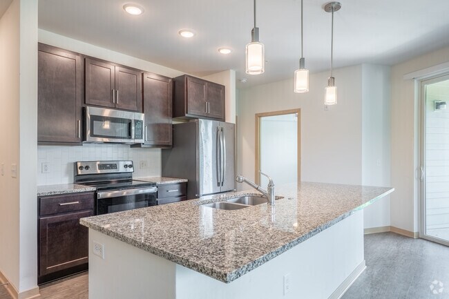 2BR, 2BA - 1,140SF - Kitchen