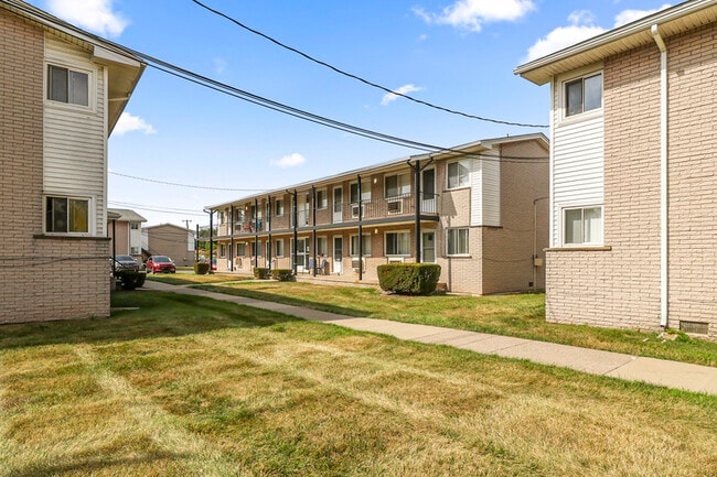 Photo - 700 Harrison Blvd