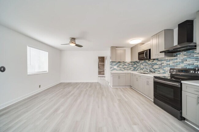 Living Space - 1814 E Oakland Park Blvd Unit 1814 E Oakland Park Blvd