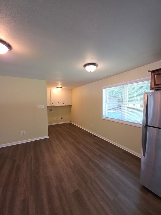 Photo - 308 E Gum St