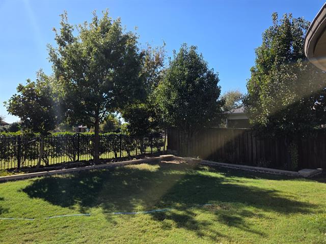 Photo - 1323 Roundup Rd