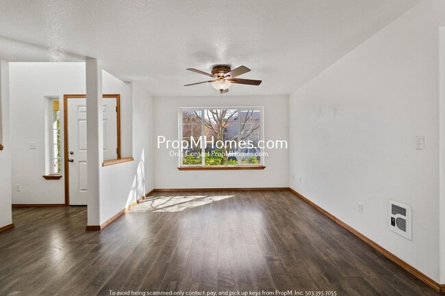 Photo - Charming Three Bedroom Newberg Home - Corner Lot!