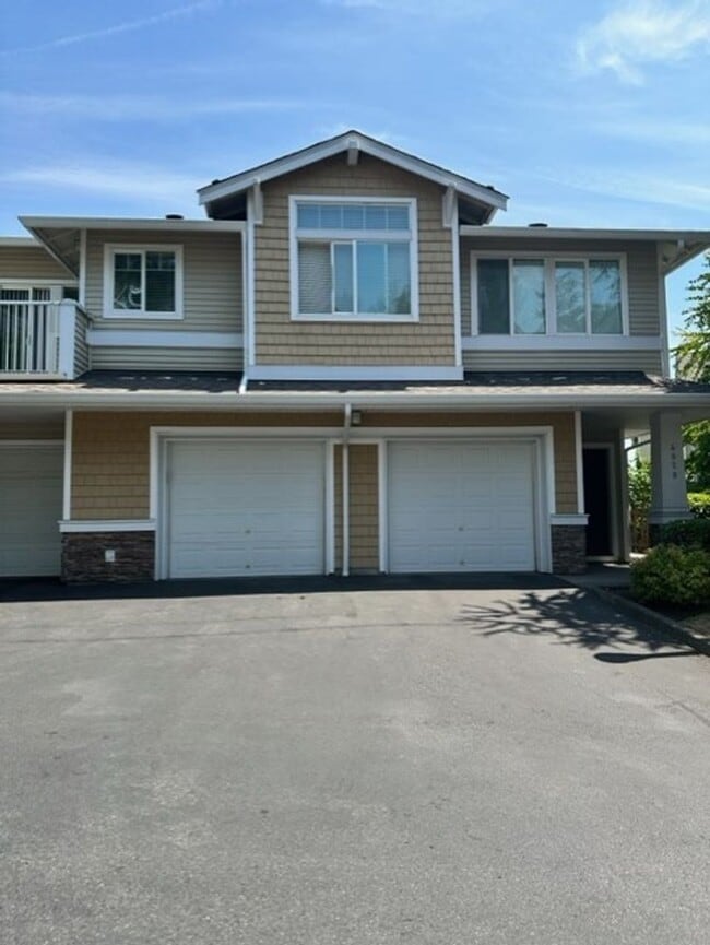 Charming corner 2 bedroom 2 bath with atta... - Charming corner 2 bedroom 2 bath with atta... Casa