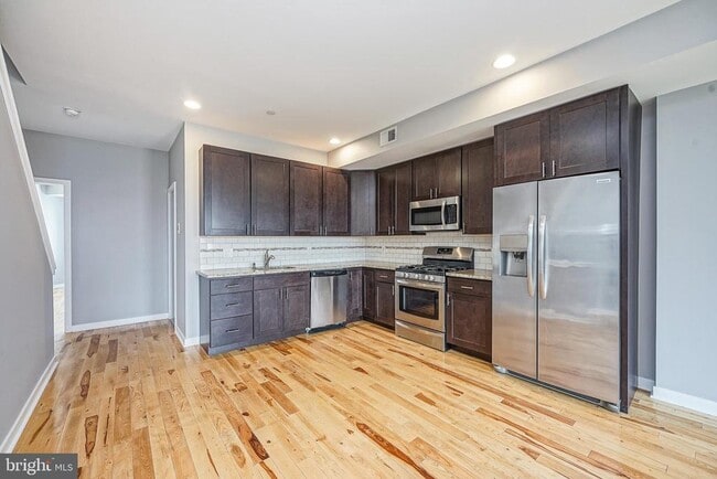 Photo - 1011 Germantown Ave