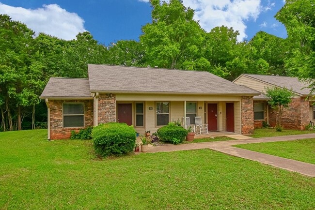 Building Photo - 1308 Jacksonville Dr Rental