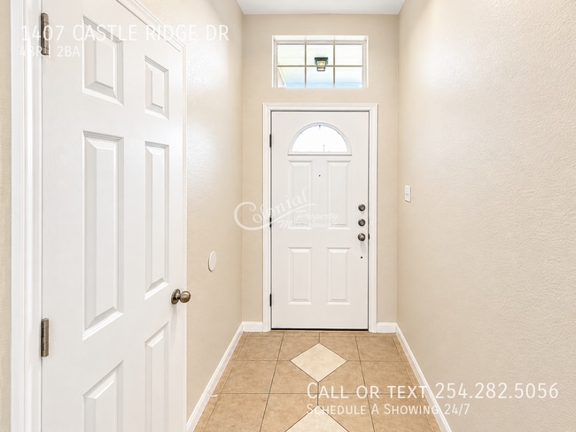 Photo - 1407 Castle Ridge Dr