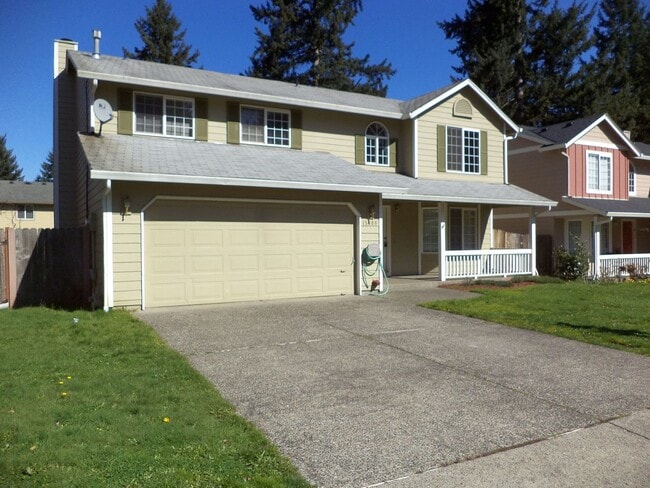 Building Photo - Quiet area near 162nd, Southern exposure, A/C, FP-4BR