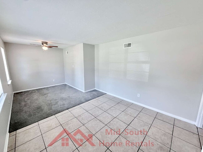 Photo - 3243 Boone St
