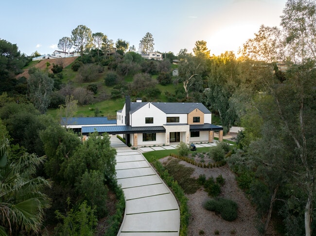 Photo - 19460 Rosita St