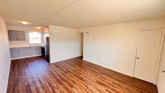 Photo - Fresh Paint, New Floors, 2/1 Available NOW