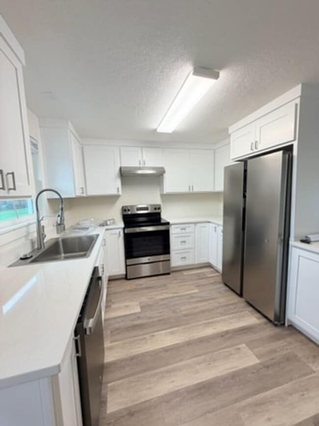 Photo - Beautifully Remodeled 4-Bedroom Home Backing to Park – Desirable Keizer Neighborhood