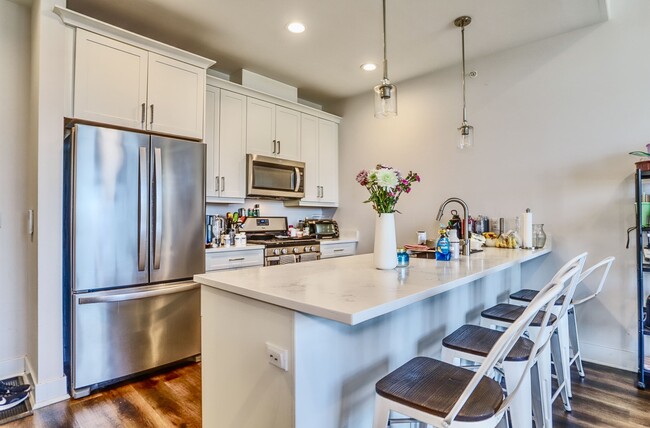 Photo - 110 Market St