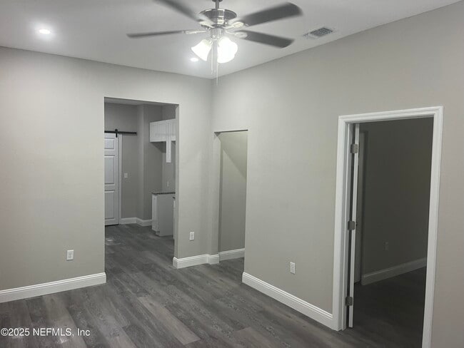 Photo - 1485 Steele St