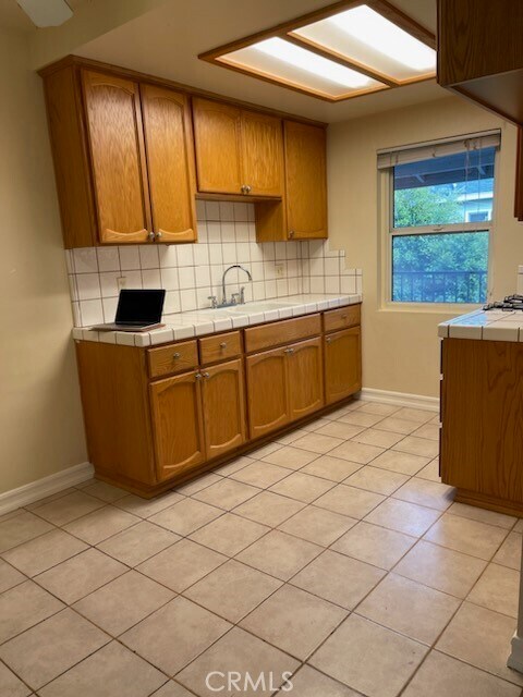 Photo - 1316 W Valencia Dr