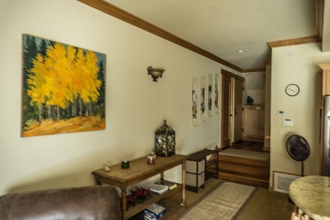 Photo - 1 Bedroom Centrally Located Summer Rental Unit 19