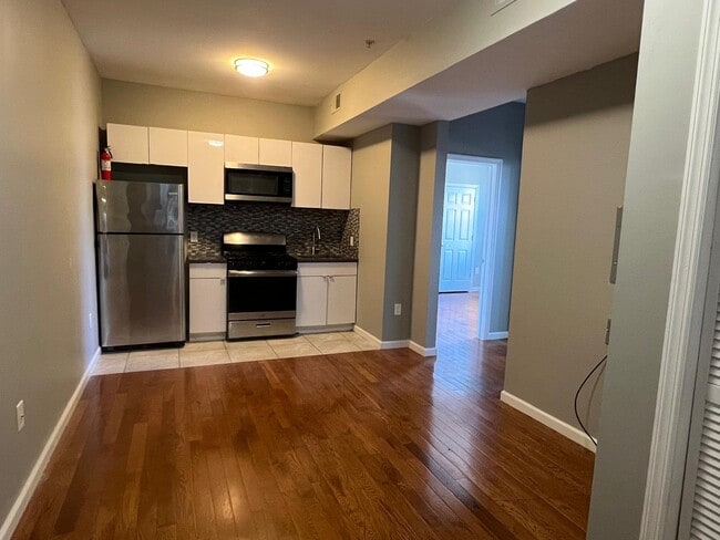 Building Photo - 58 Steuben St