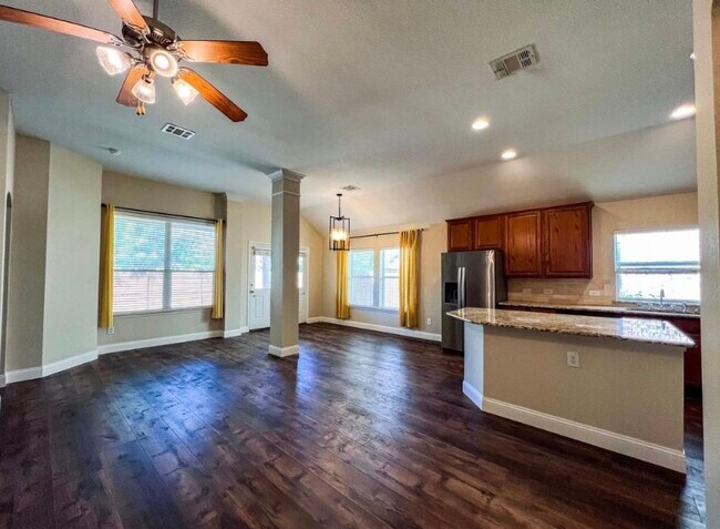 Photo - 2808 Fair Timber Way