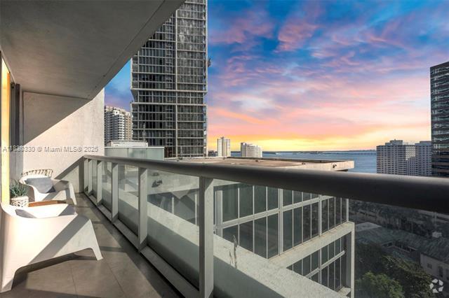 Building Photo - 485 Brickell Ave Unit 1609 Rental
