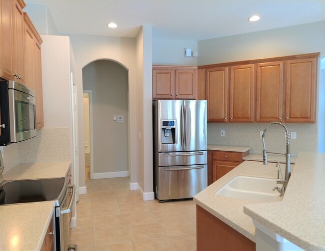 Photo - Annual Rental: Luxurious 4 Bedroom 3 bath POOL home in Woodlands of Rivendell! Just Blocks form P...