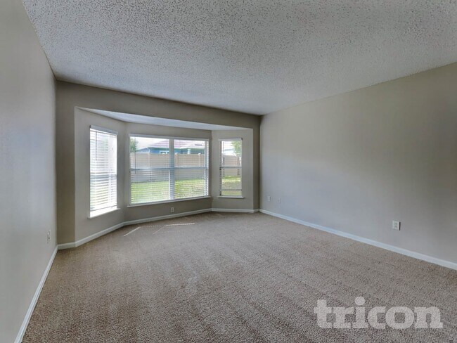 Photo - 7125 Beekman Lake Dr