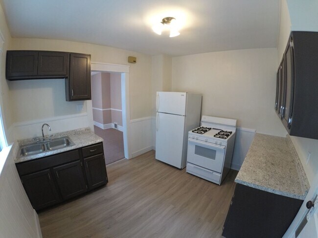 Photo - 1026 W 30th St Unit 2