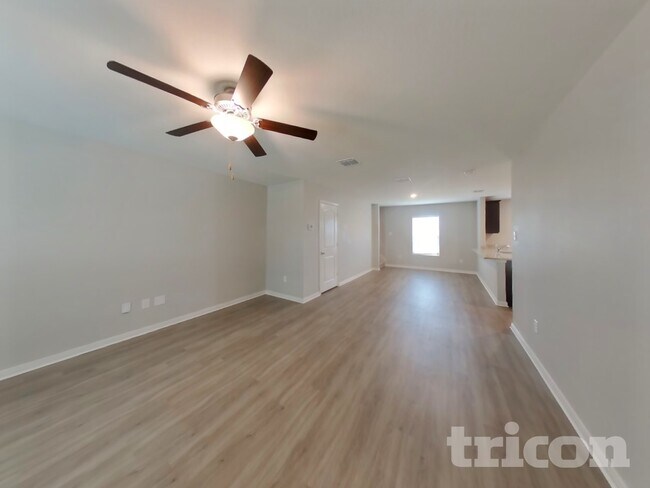 Photo - 12045 Latour Vly