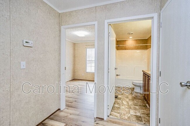 Photo - 210 Frontier Dr