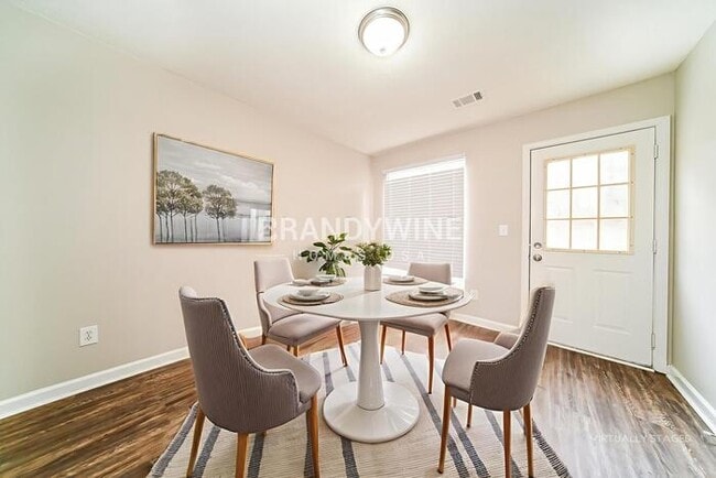 Photo - 1038 Wynnbrook Ln